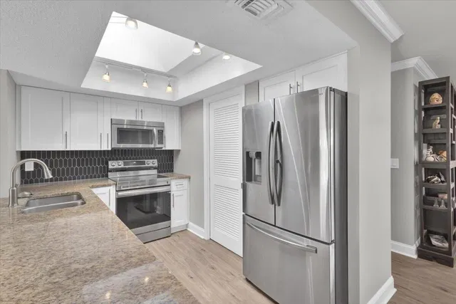 Residence photo 31