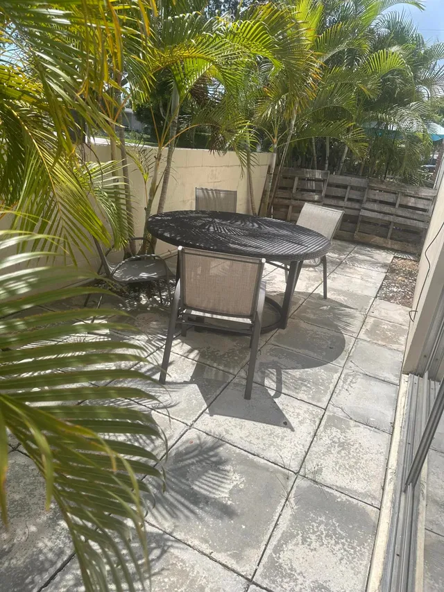 Village of North Palm Beach Unit 102 photo 7