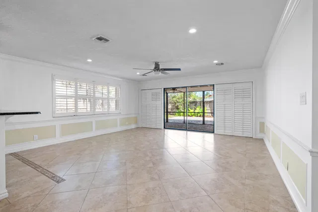  Residence photo 4
