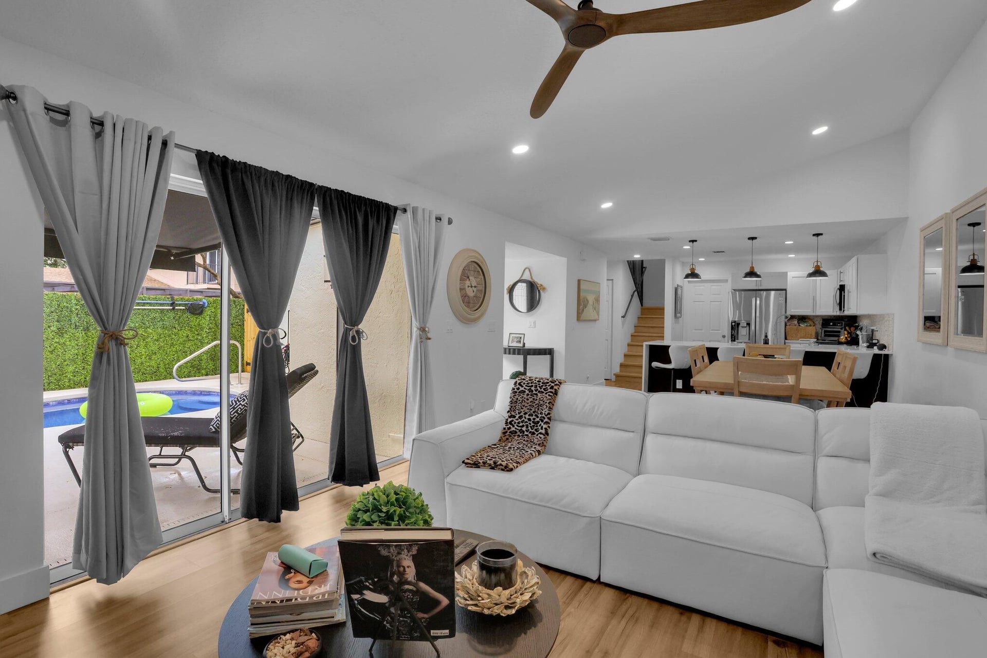 Residence photo 3