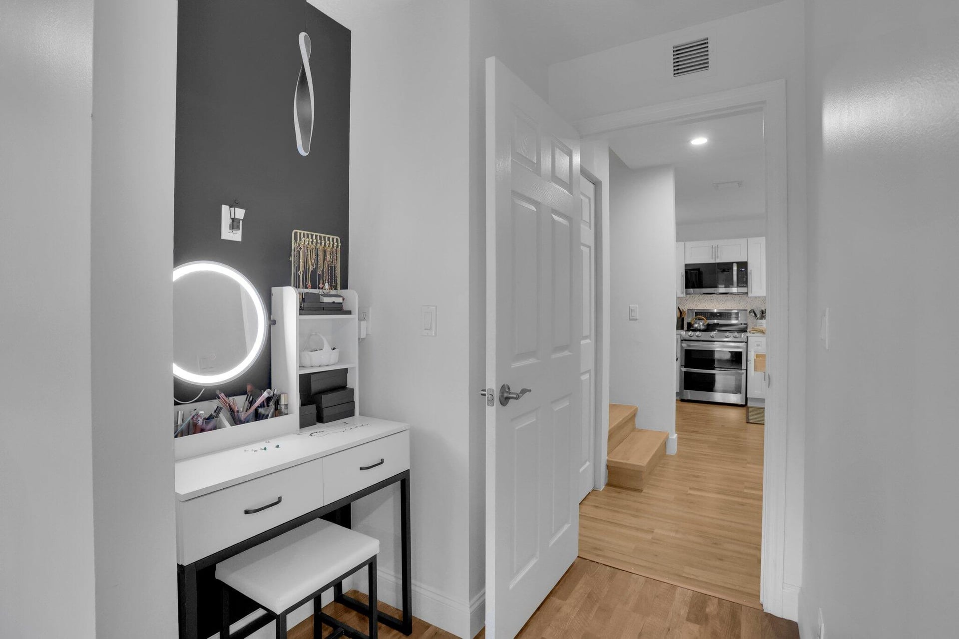 Residence photo 8