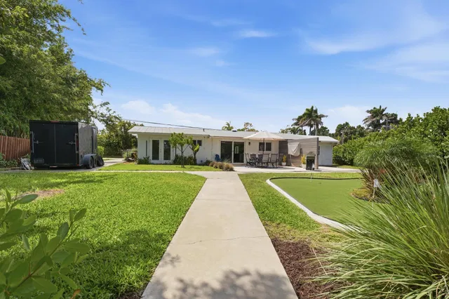 Residence photo 26