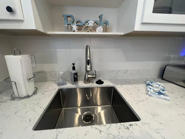 Unit 132 photo 7