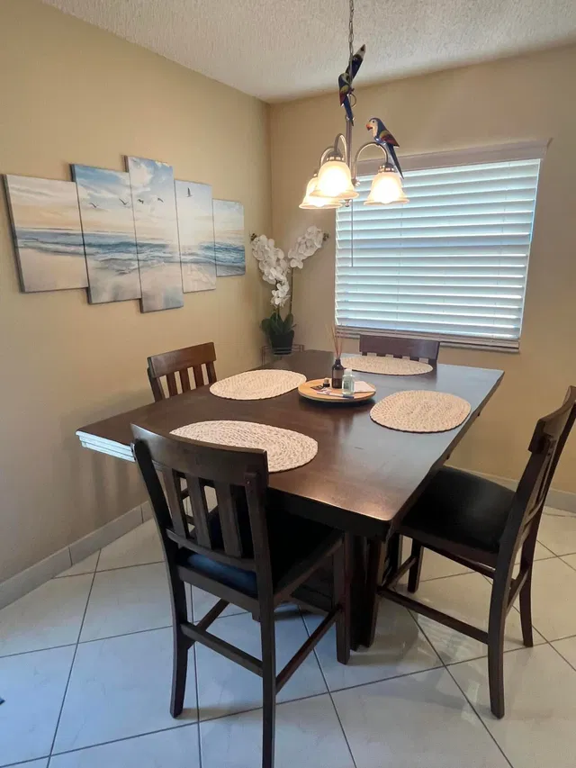 Unit 132 photo 8