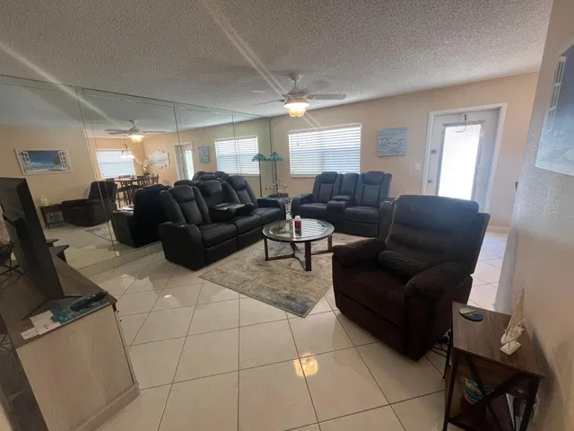 Unit 132 photo 12