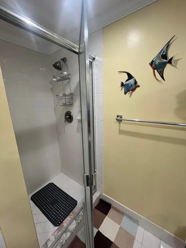 Unit 132 photo 19