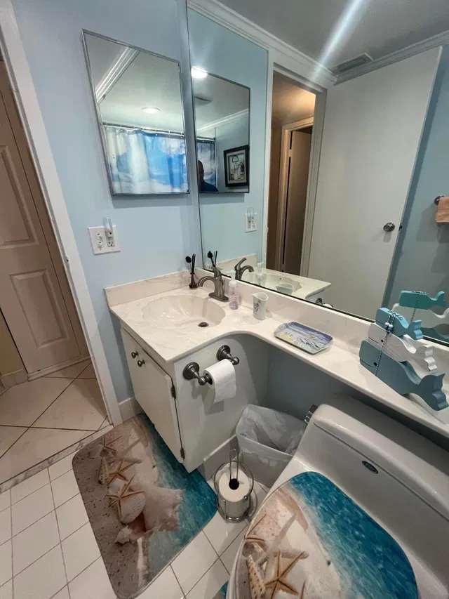 Unit 132 photo 22