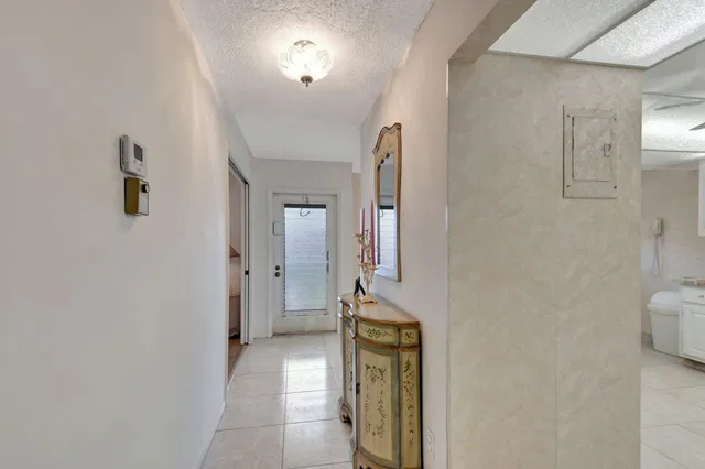 Unit 202 photo 3