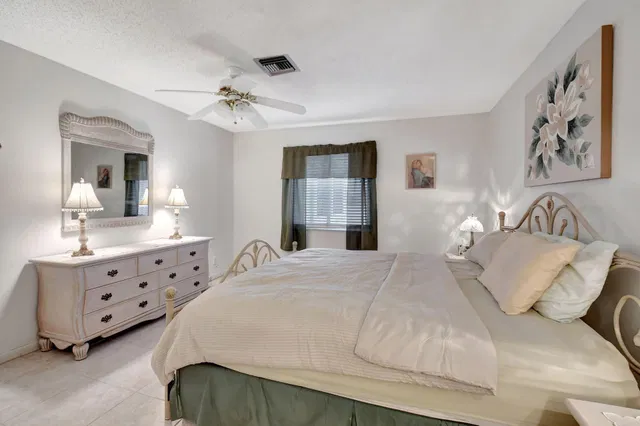 Unit 202 photo 21
