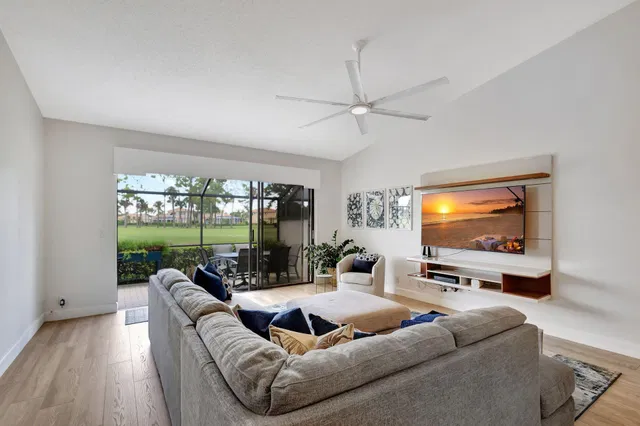 PGA National Palm Beach Gardens Residence photo 29