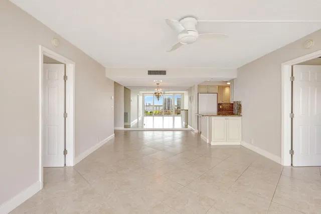 Golfview North Palm Beach I Unit PH09 photo 4