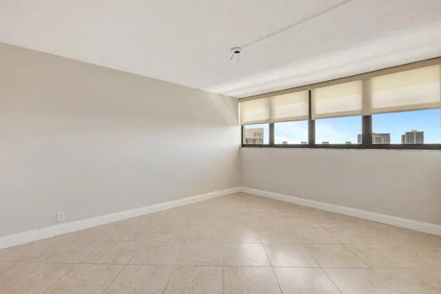 Golfview North Palm Beach I Unit PH09 photo 12