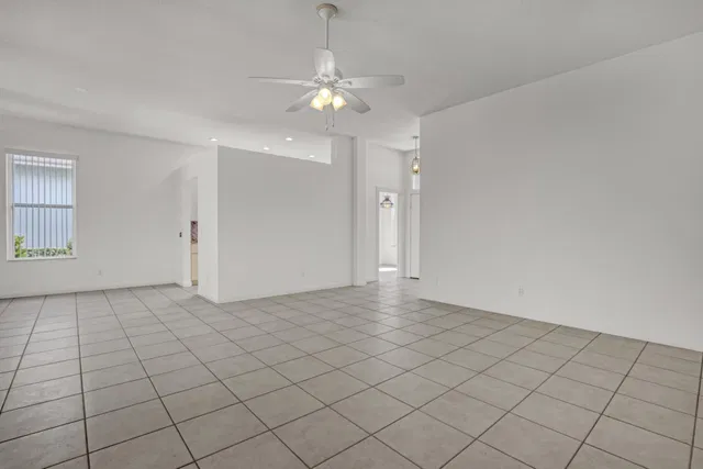 Residence photo 7