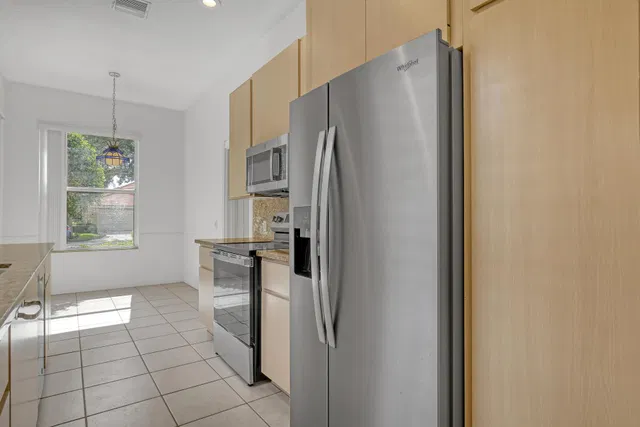 Residence photo 15