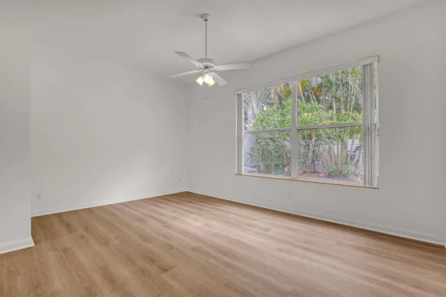 Residence photo 18
