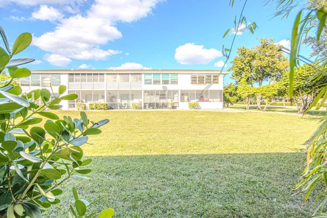  Residence photo 14
