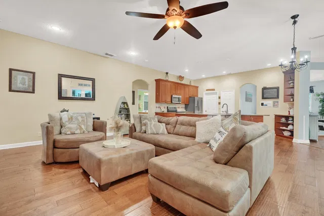  Residence photo 17