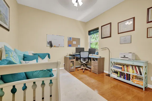  Residence photo 27