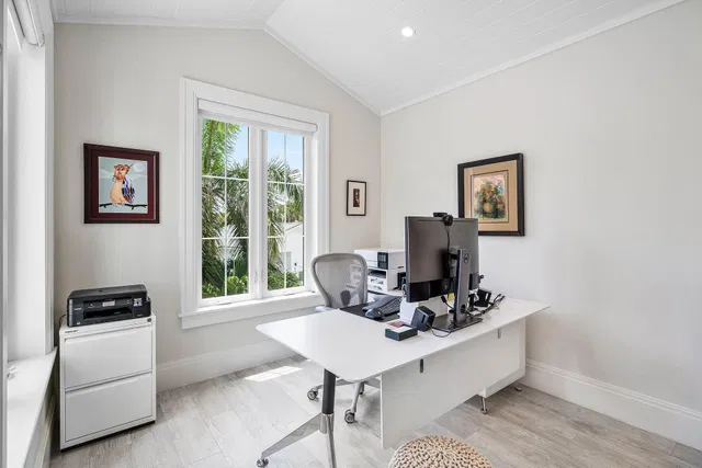 Residence photo 38