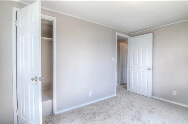 Residence photo 3
