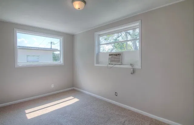 Residence photo 6