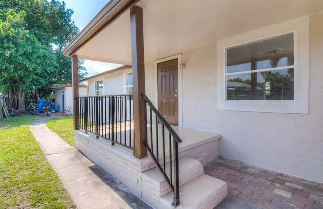 Residence photo 16