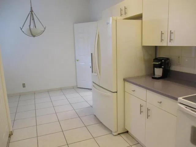 Residence photo 4