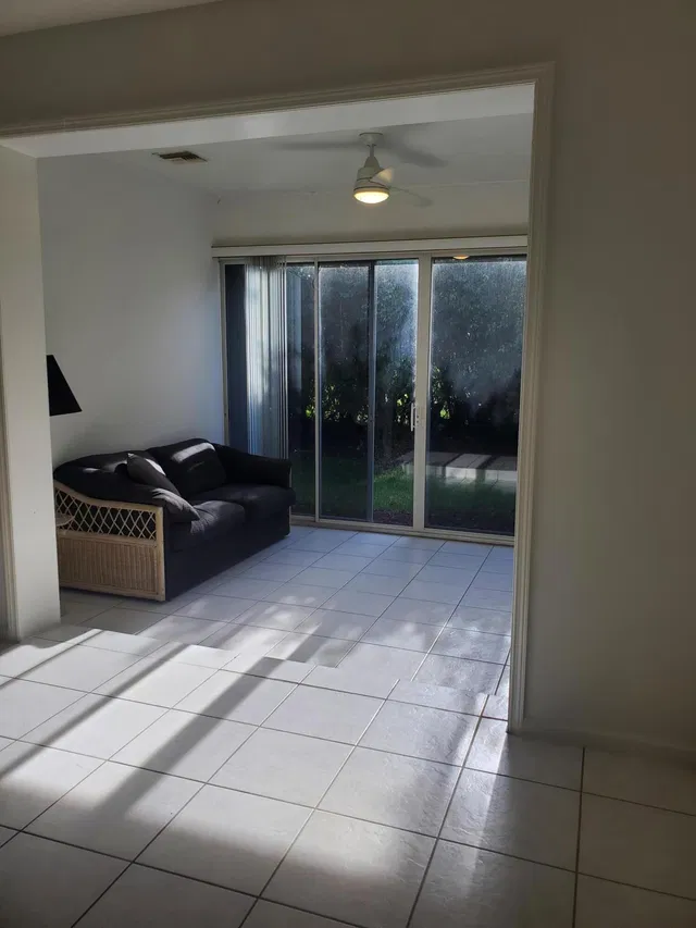 Residence photo 15