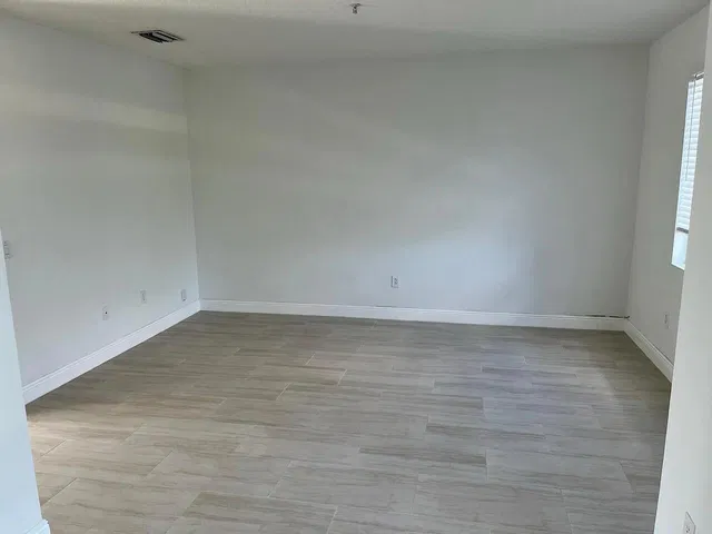 Residence photo 6