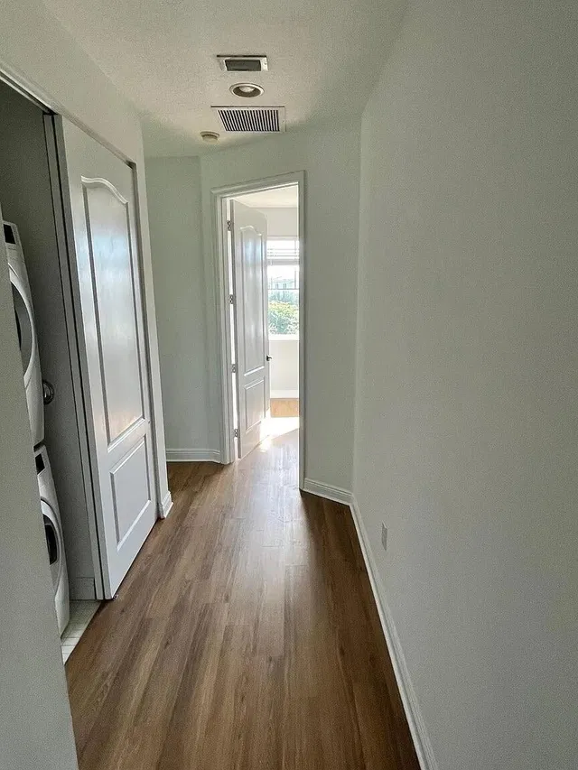 Residence photo 8