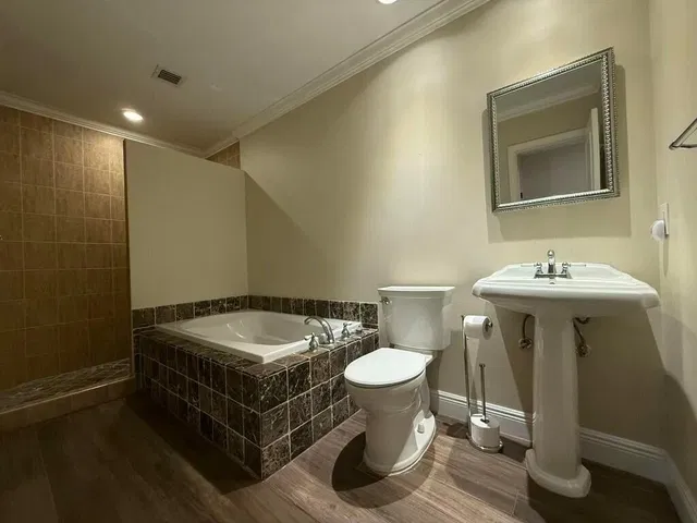 Residence photo 6