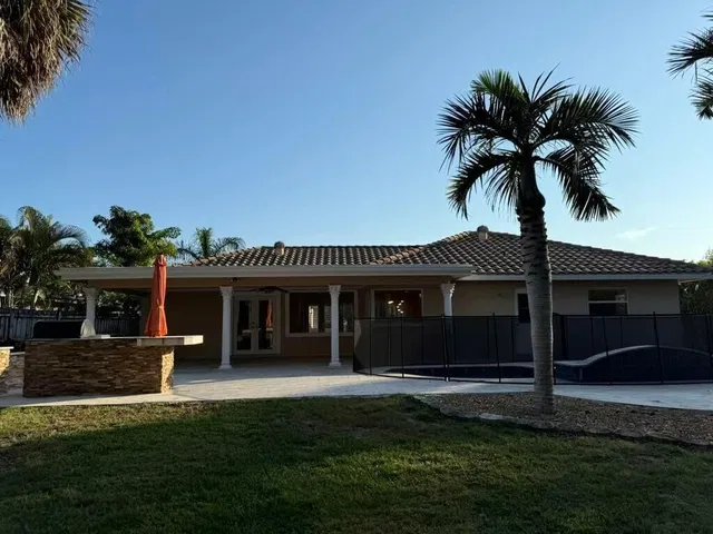 Residence photo 8