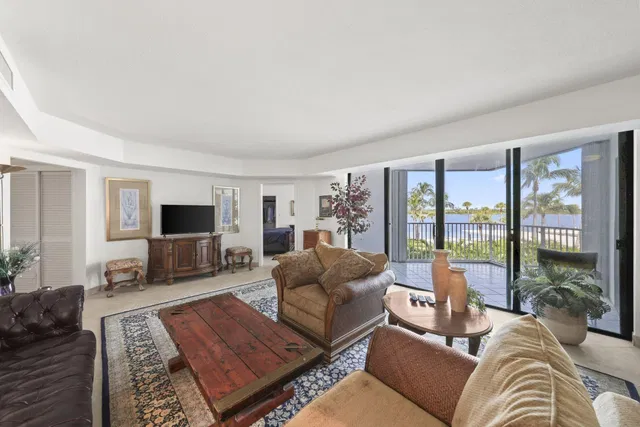 South Palm Beach Unit 302 photo 6