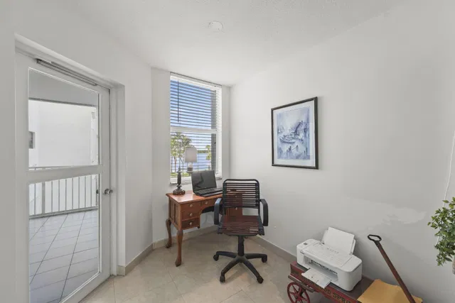South Palm Beach Unit 302 photo 20