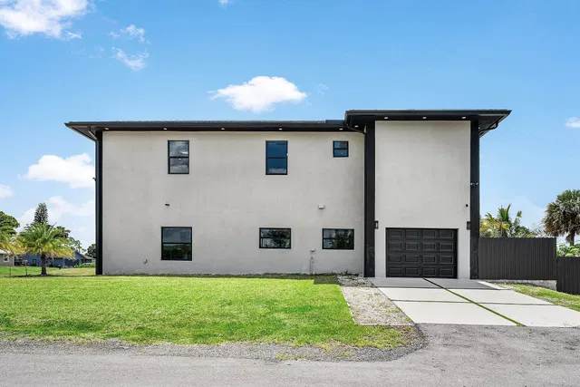  Residence photo 4