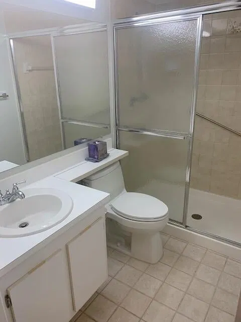 Unit D2 photo 2