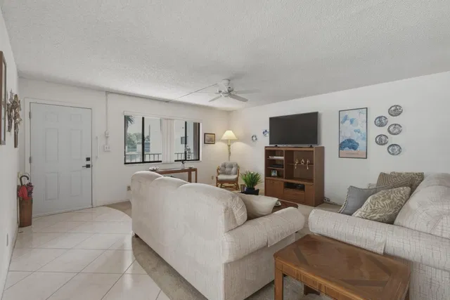 Unit 217 photo 5