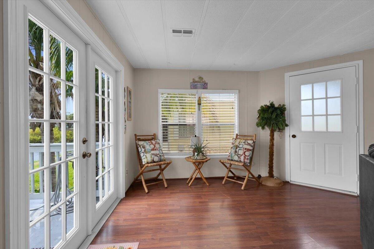 Residence photo 15