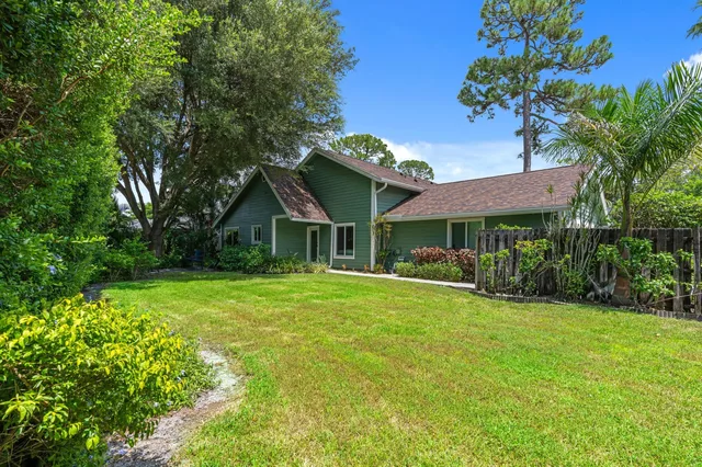  Residence photo 5
