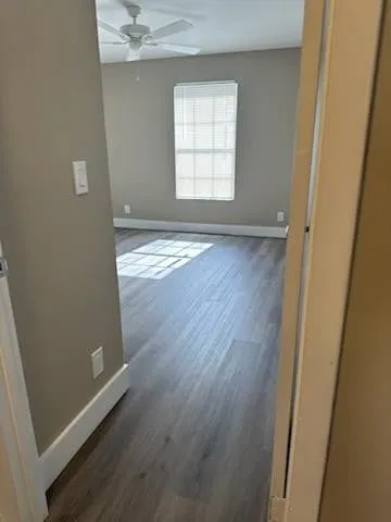 Unit B photo 4
