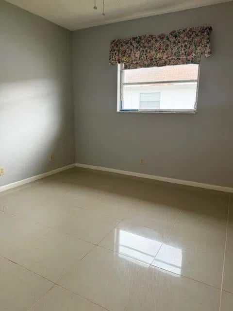 Residence photo 6