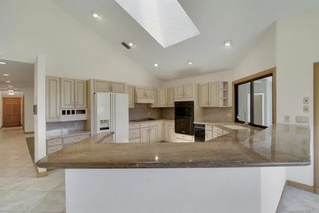 Residence photo 13