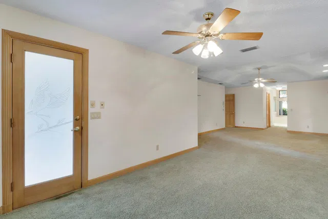Residence photo 16