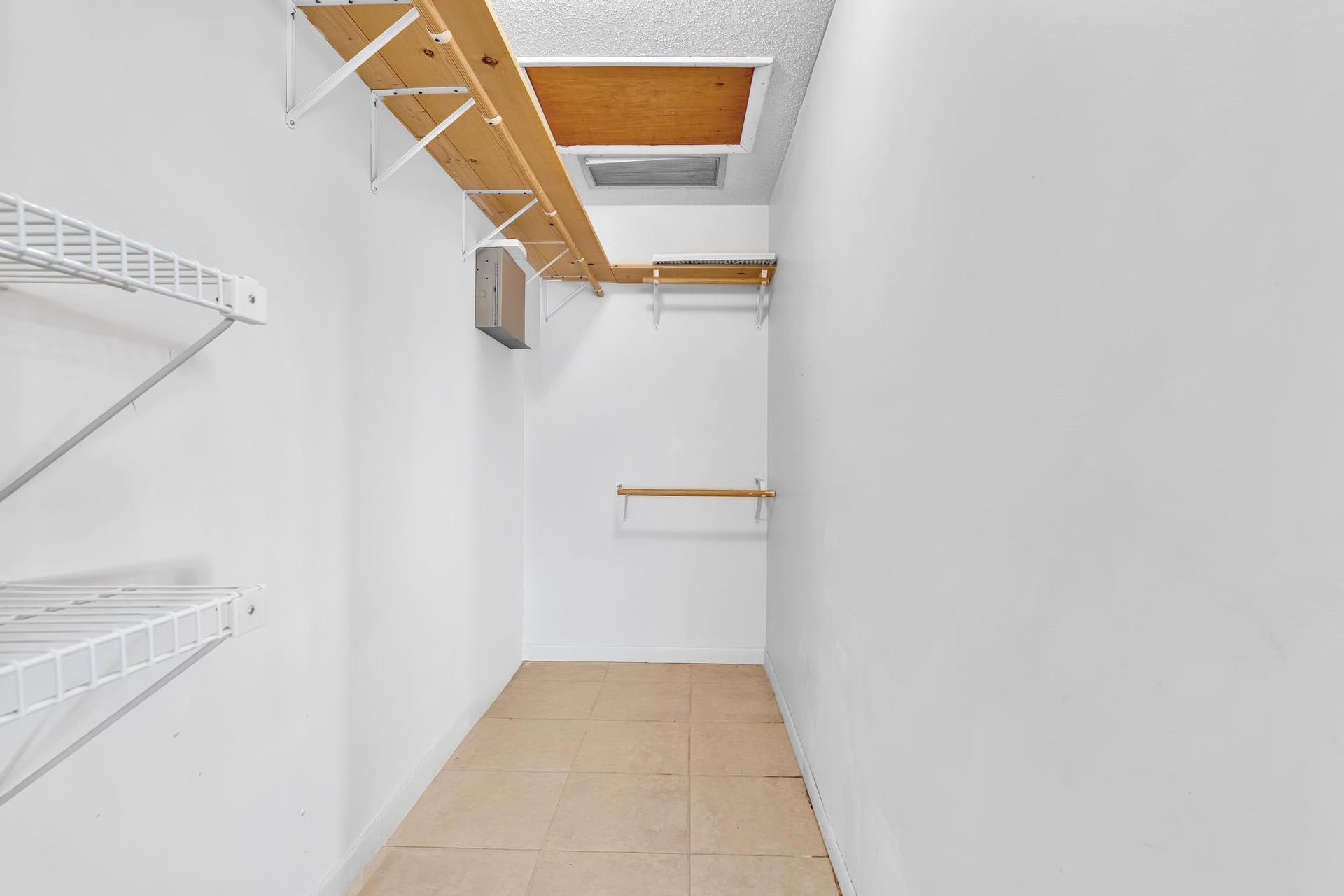 Residence photo 38