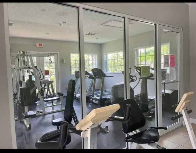 Unit 9207 photo 6
