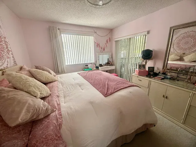 Unit 9207 photo 18