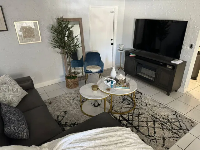 Unit 53 photo 6