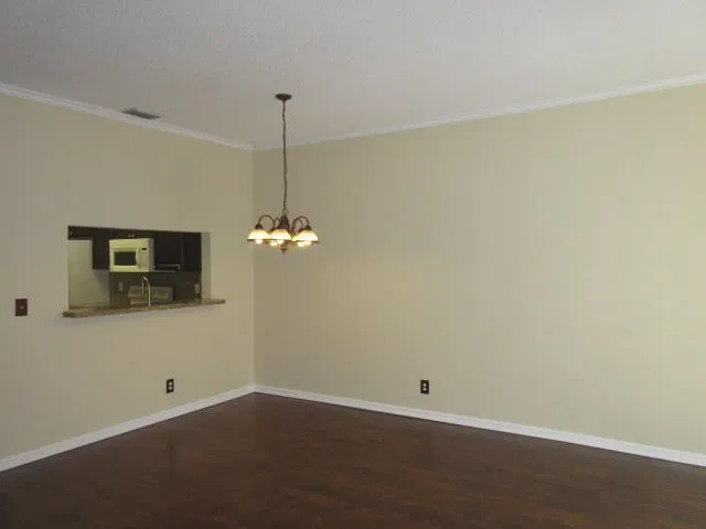 Residence photo 2