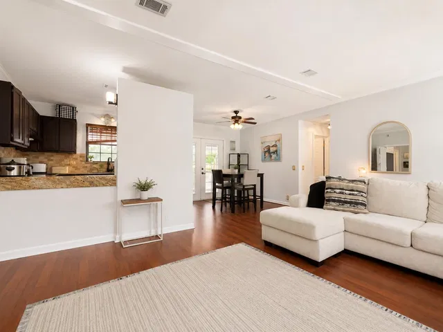  Residence photo 13