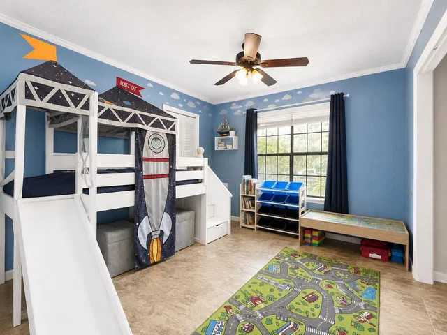  Residence photo 26